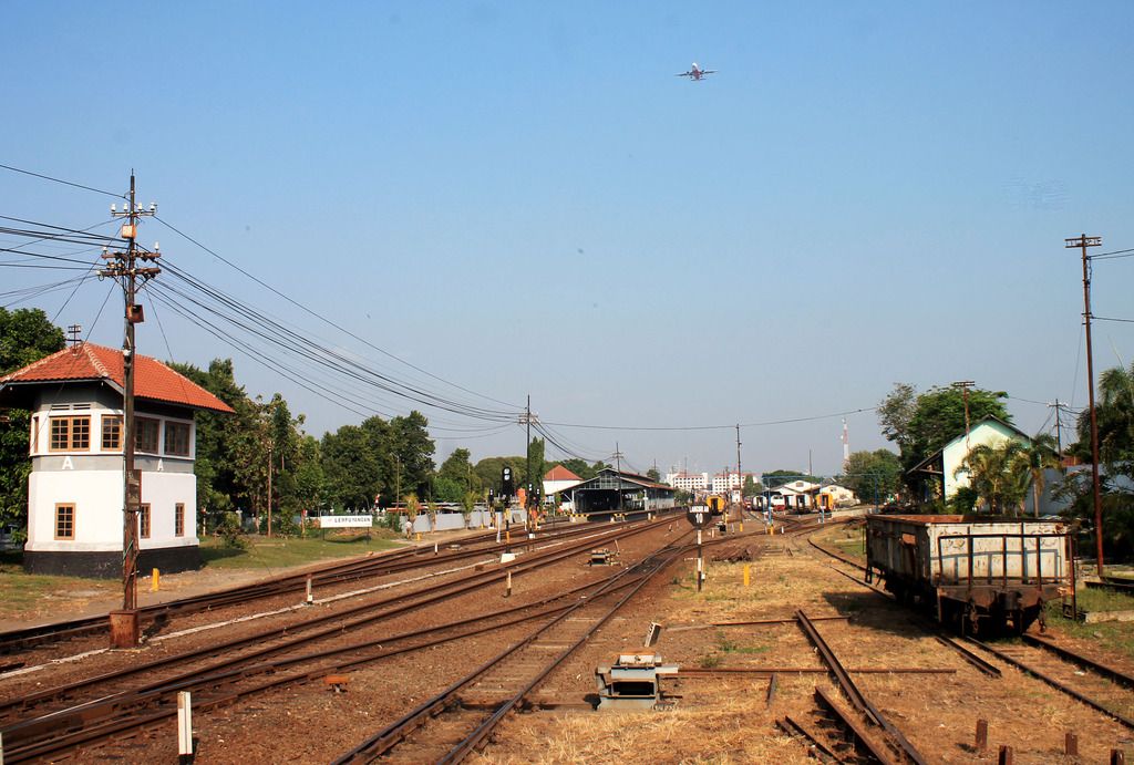 Stasiun Kereta Api Lempuyangan ~ Kekunaan